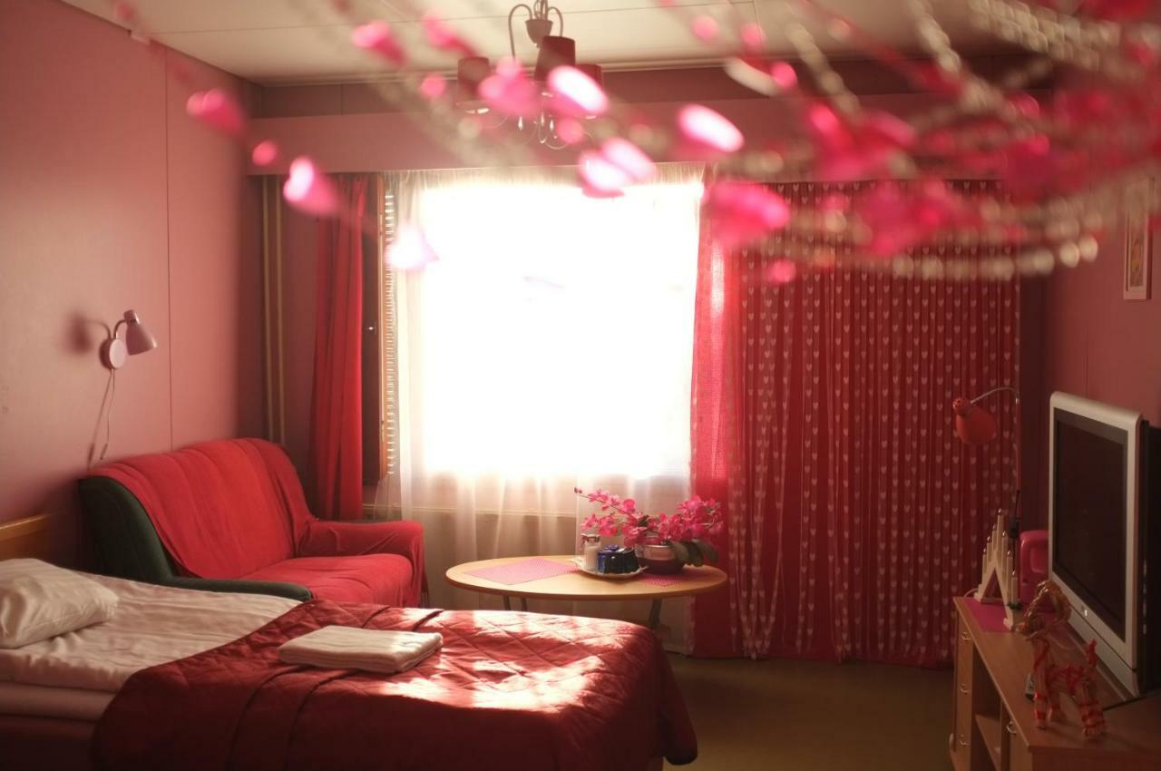 Hotel Villa Vanessa Siltakylä Extérieur photo
